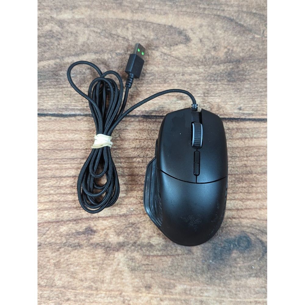 Razer Basilisk‎ (RZ01-0233) Wired Gaming Mouse Tested